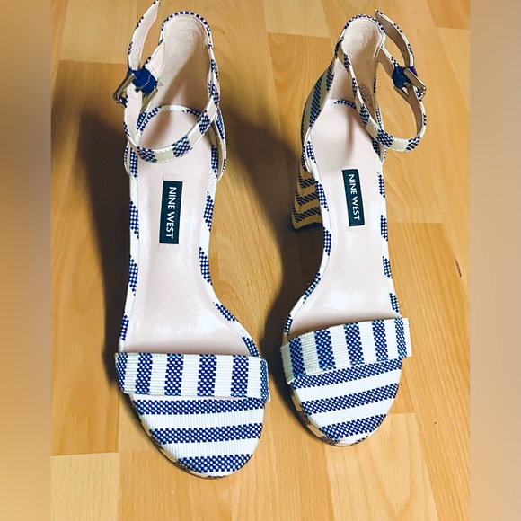 Nine West Blue & White Stripe fabric platform sandals  - Size 8 - Picture 3 of 6